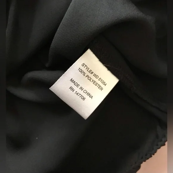 NWOT Trende Black Open Sleeve with Gold Chest Detail Classy Blouse - S - Picture 7 of 8